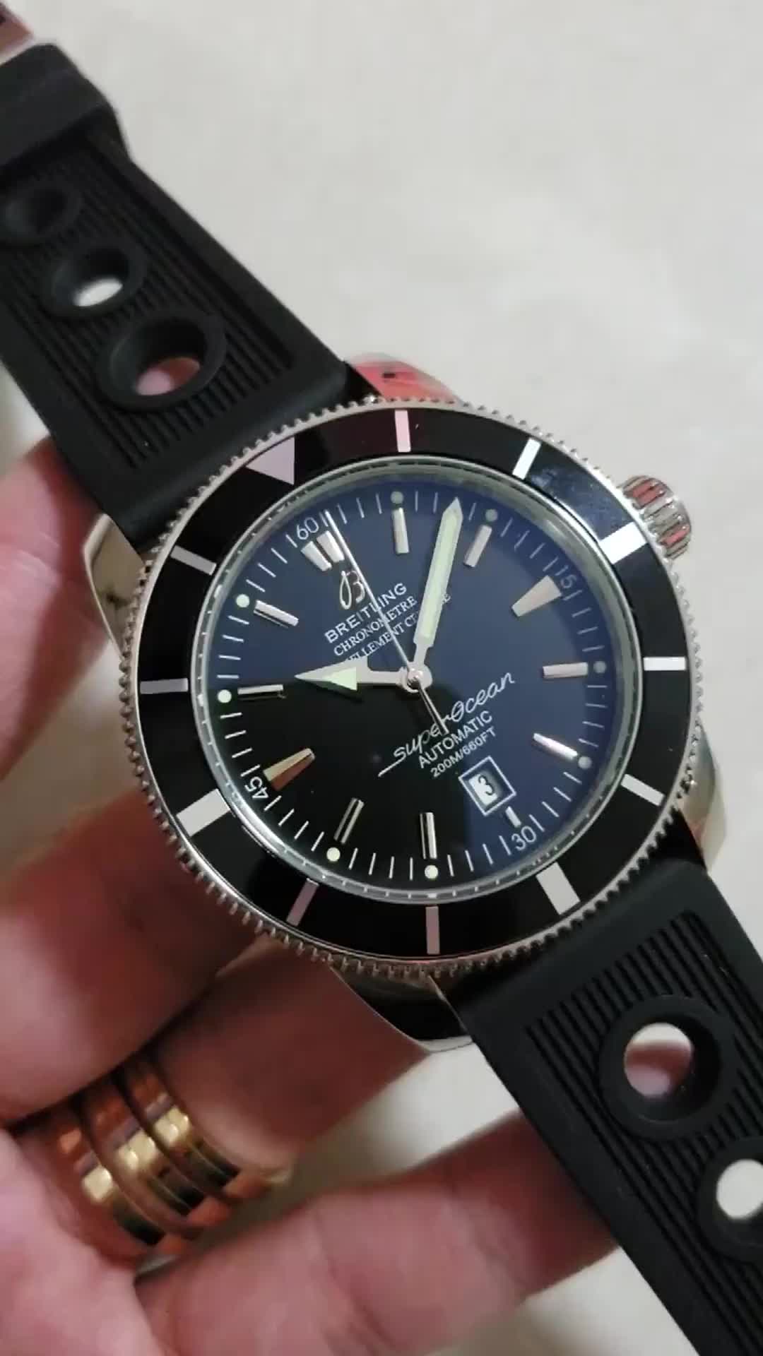BREITLING SUPEROCEAN HERITAGE 46 A17320 BLACK DIAL AUTO MEN’S WATCH USED
