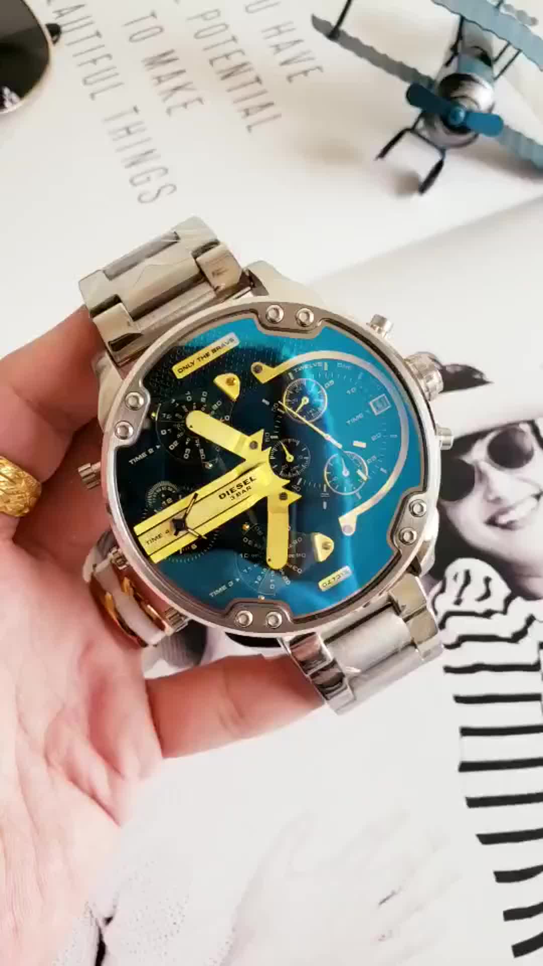 DIESEL Mens MR Daddy 2.0 Chronograph Watch Iridescent Blue Yellow Gray Nylon