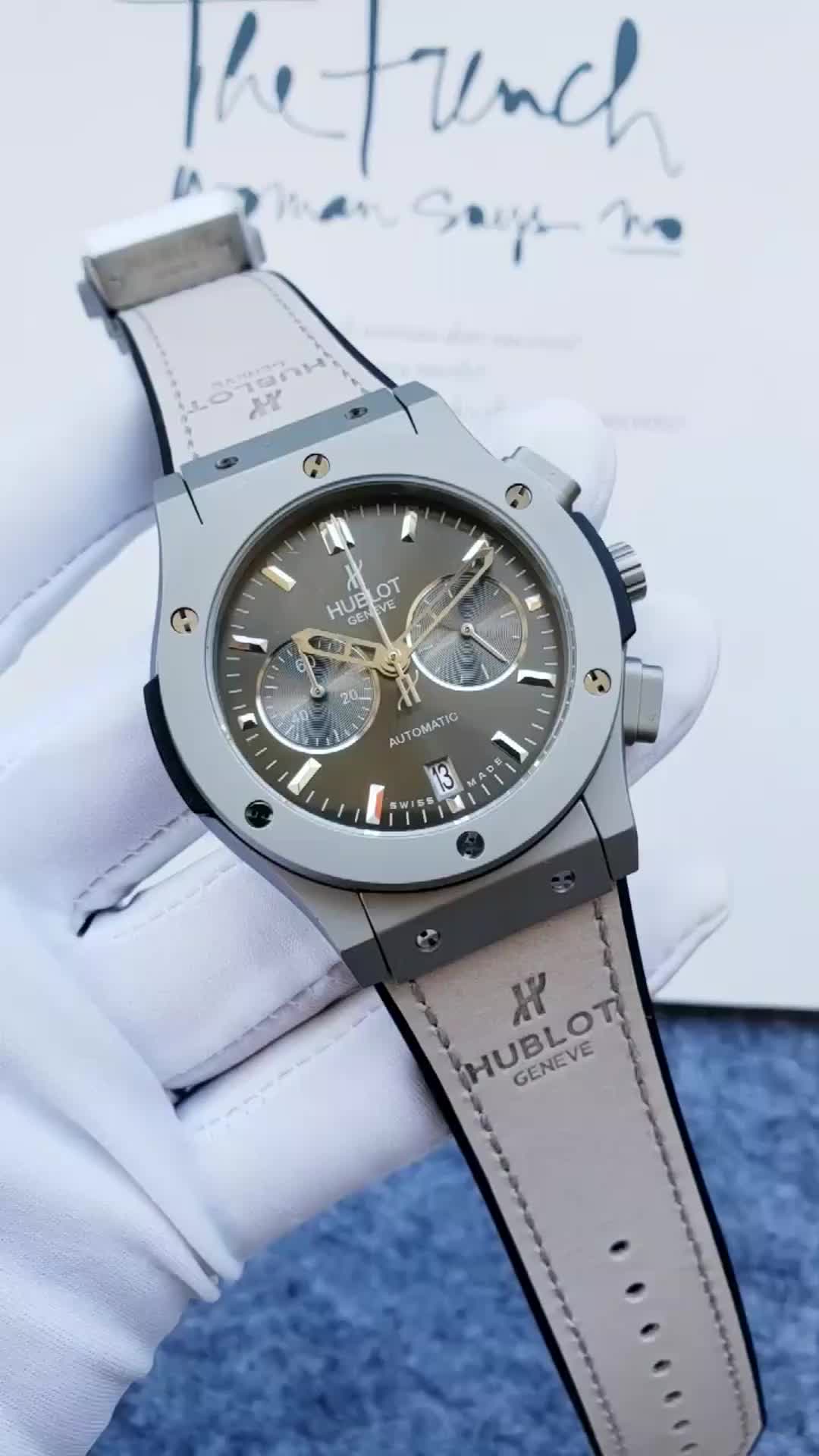 HUBLOT Classic Fusion Chronograph 541.NX.7070.LR Automatic Gray Titanium Mens