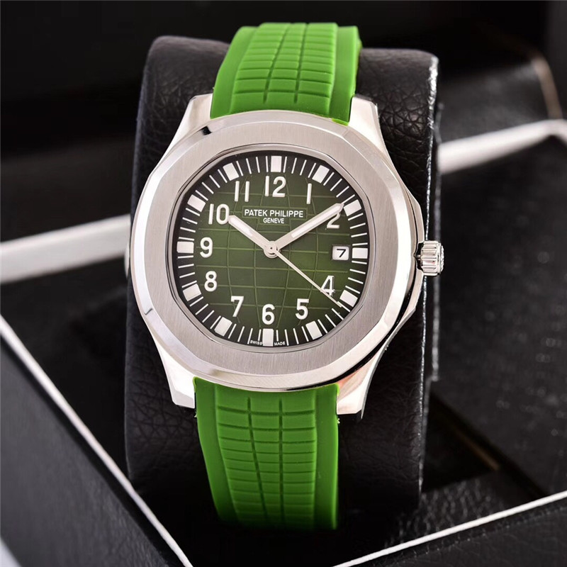 Patek Philippe Aquanaut 5168G-010