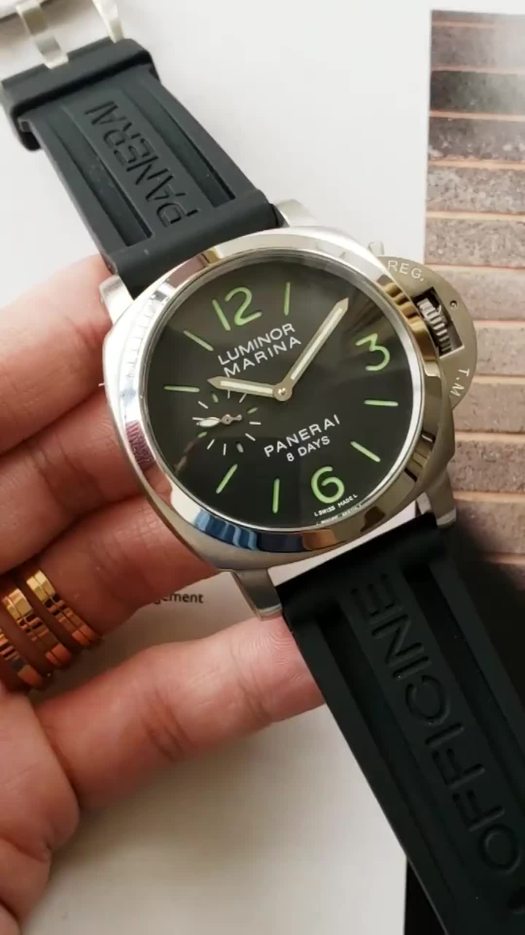 Panerai Luminor Men’s Black Watch – PAM00510