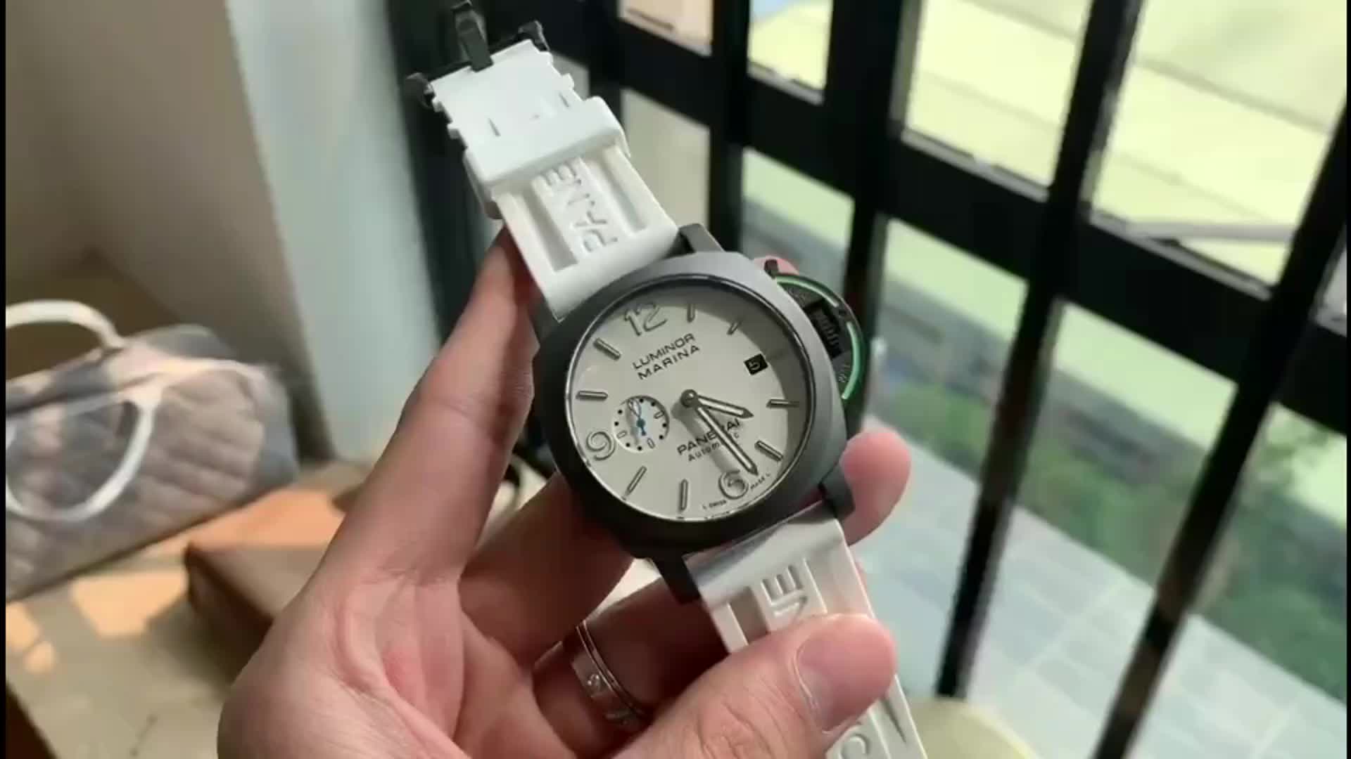 Panerai Luminor Marina White Dial – PAM01314 –  strap white