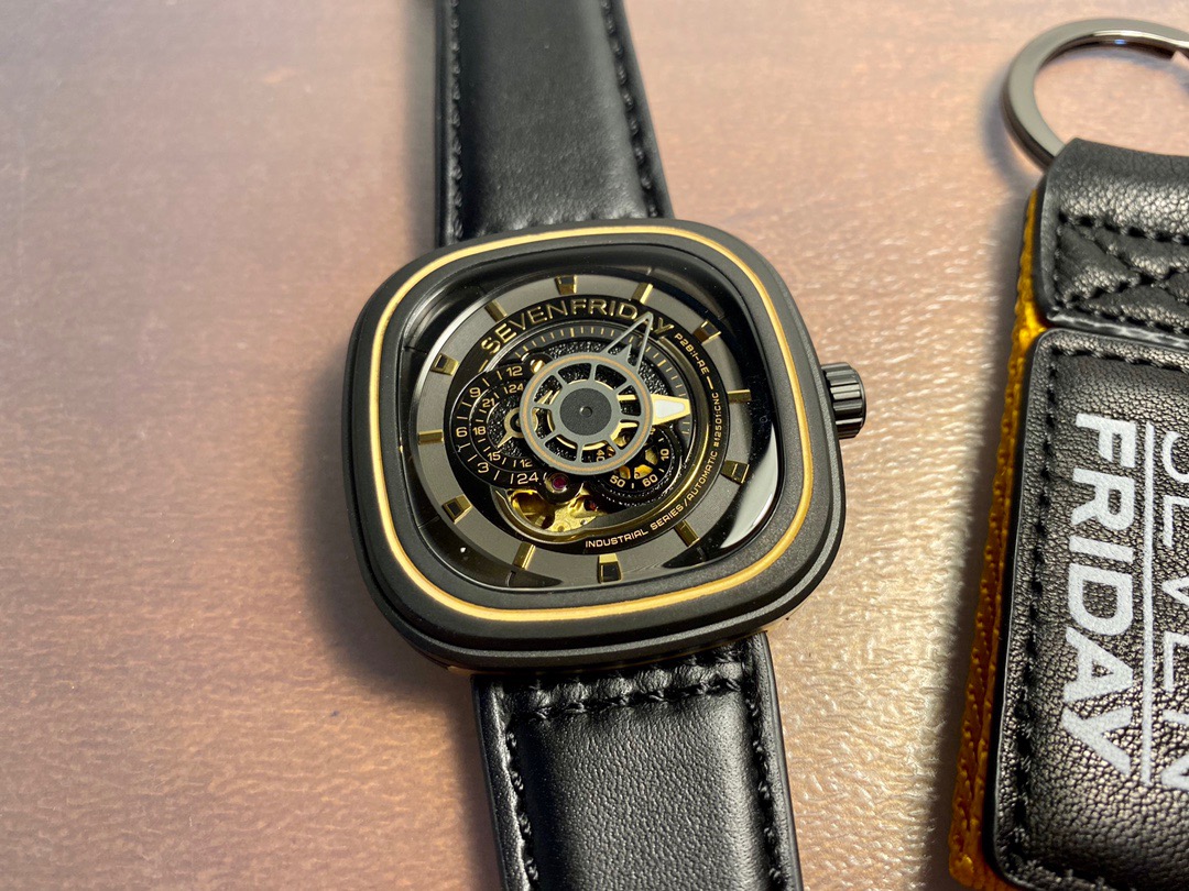 Sevenfriday Automatik Herrenuhr SF-P2B/02-C239 Edelstahl