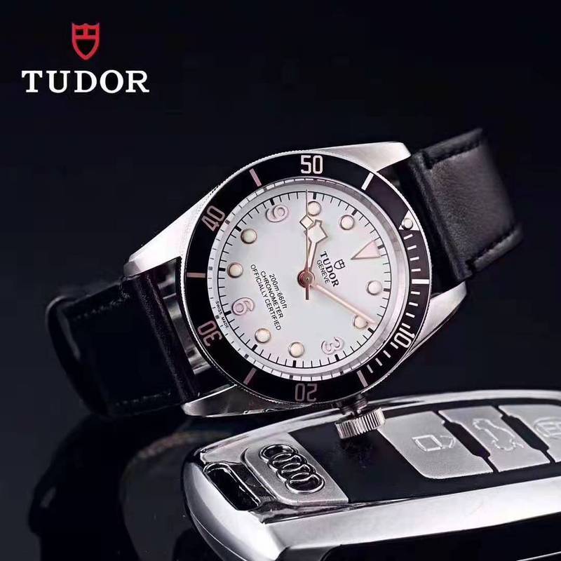 Tudor Black Bay Black Bay 68 43 mm white dial model M7943A1A0NU-0002black leather strap