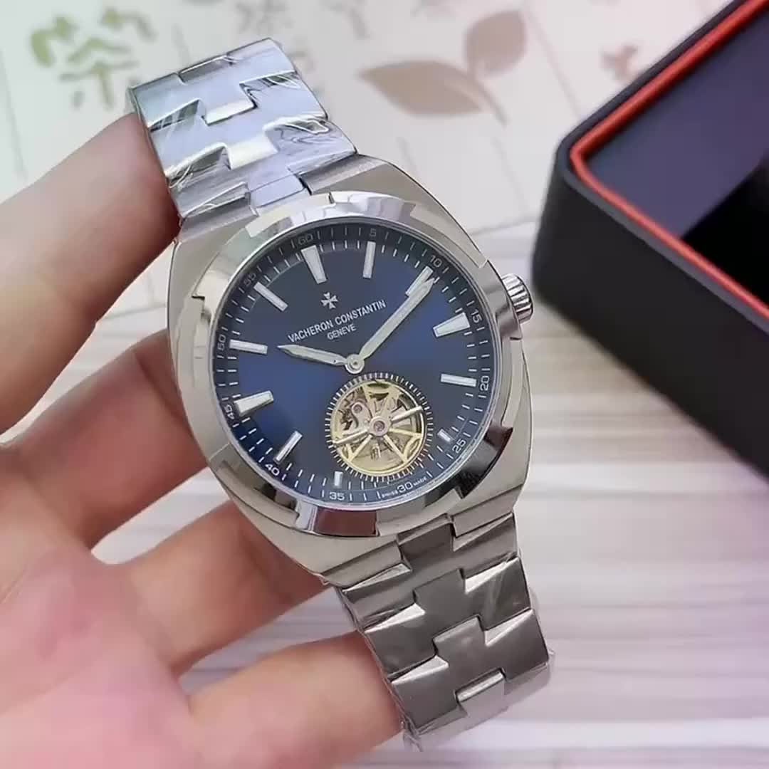 Vacheron Constantin 6000V/110A-B544 Overseas dial blue