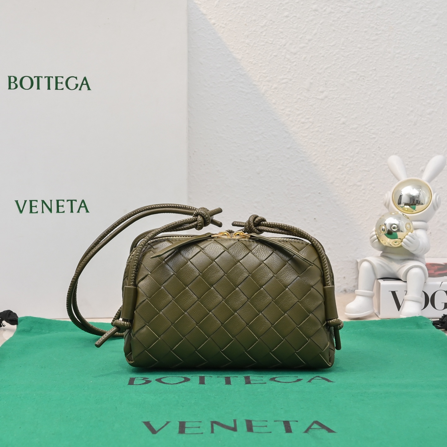 Bottega Veneta® Women’s Concert Pouch in Cypress