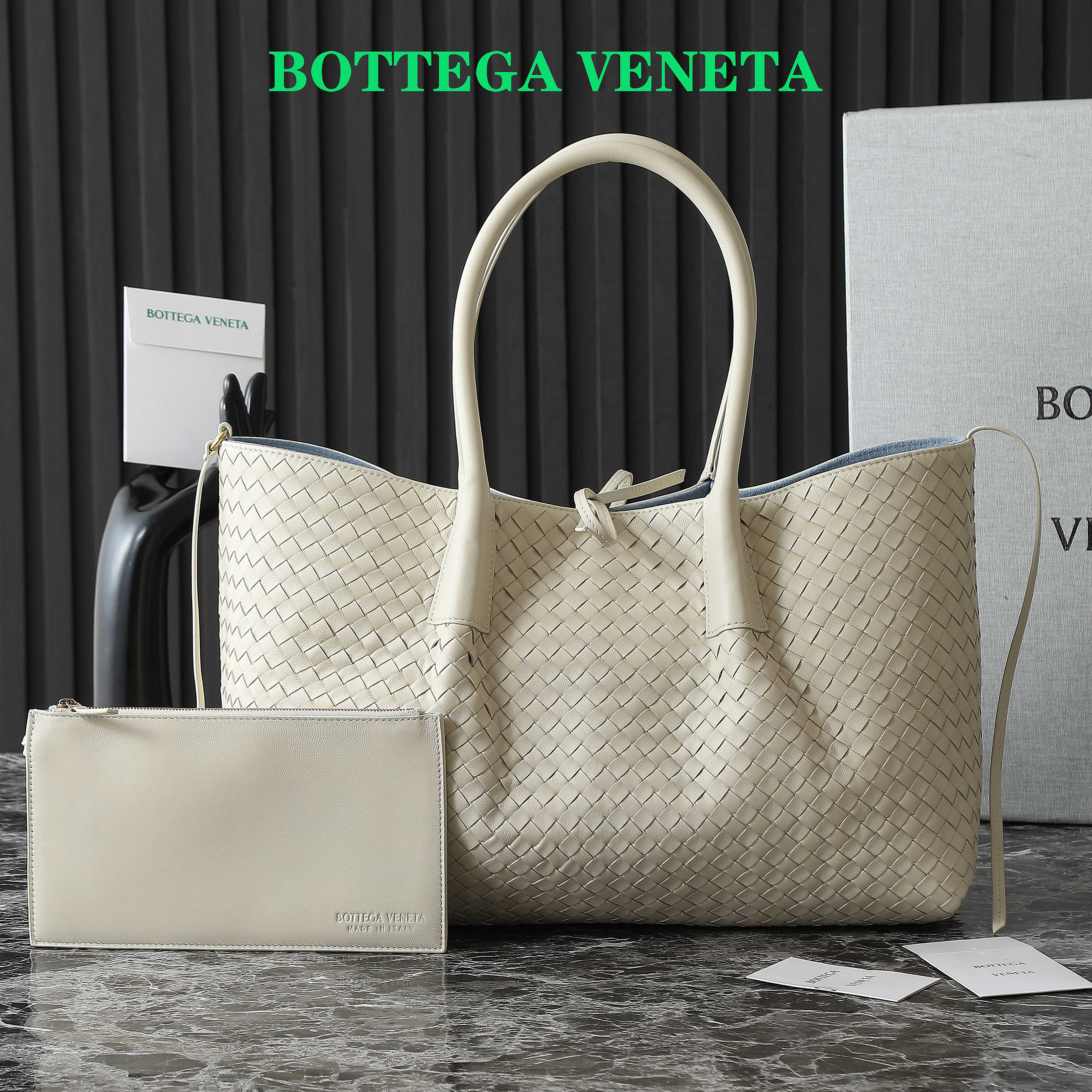 Bottega Veneta – Pinacoteca ecru women’s leather bag