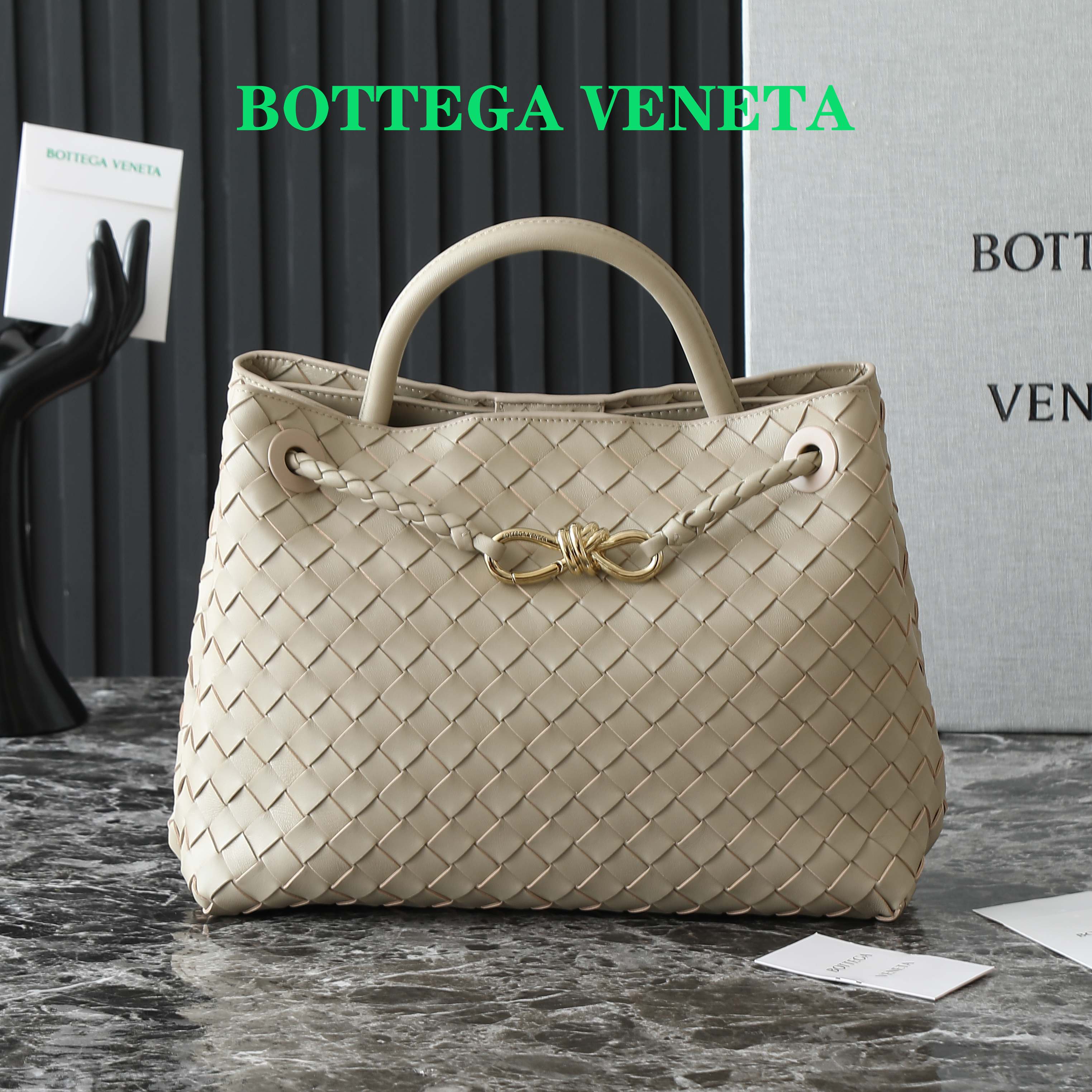 Bottega Veneta® Men’s Intrecciato Bi-Fold Wallet in