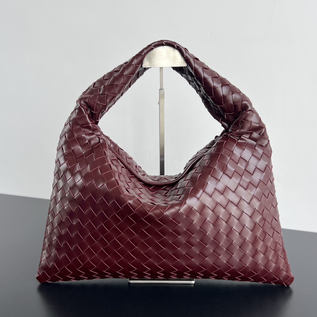Bottega Veneta Large Hop Intrecciato Leather Bag in Red | Lyst