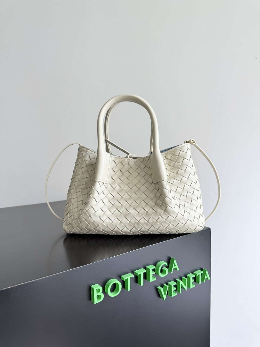 Jual BOTTEGA VENETA Small Pinacoteca Tote Bag white