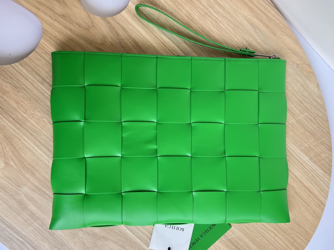 Bottega Veneta Pre-Owned 2012-2024 Medium Nappa