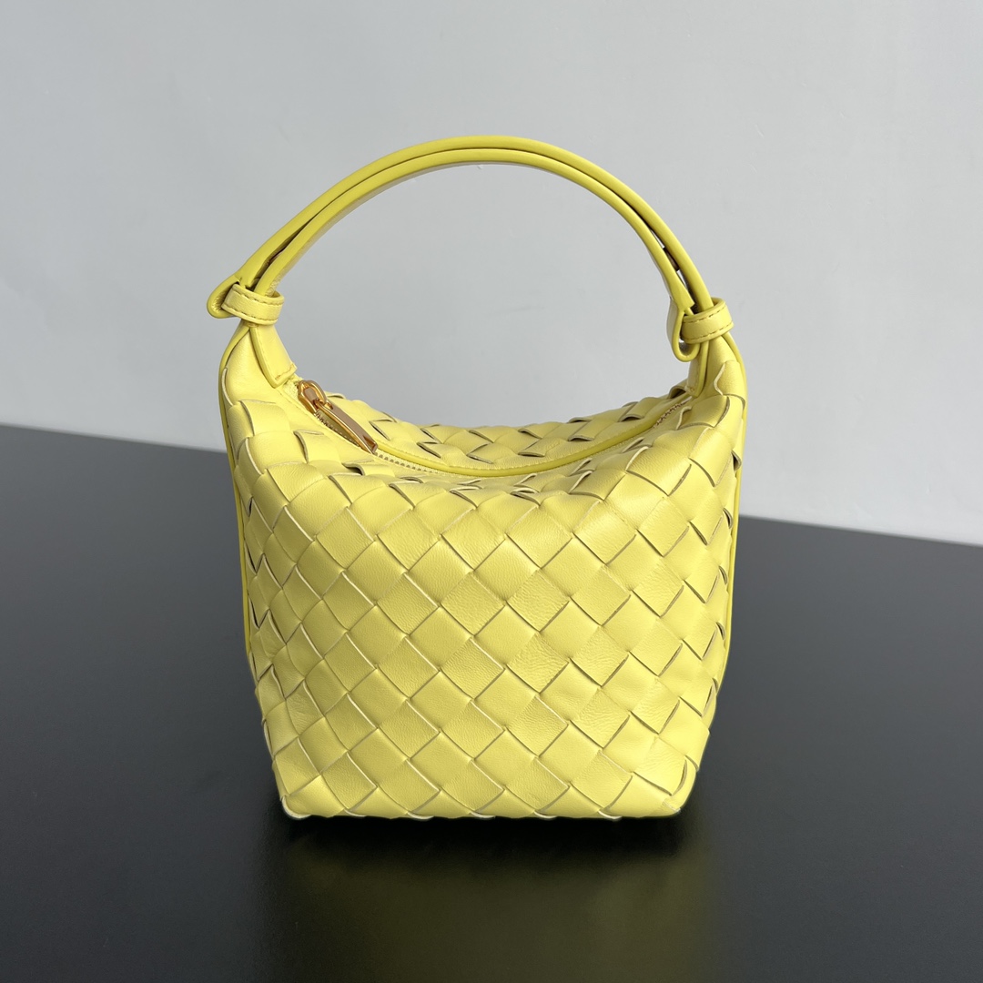 Bottega Veneta Candy Wallace Bag in Yellow