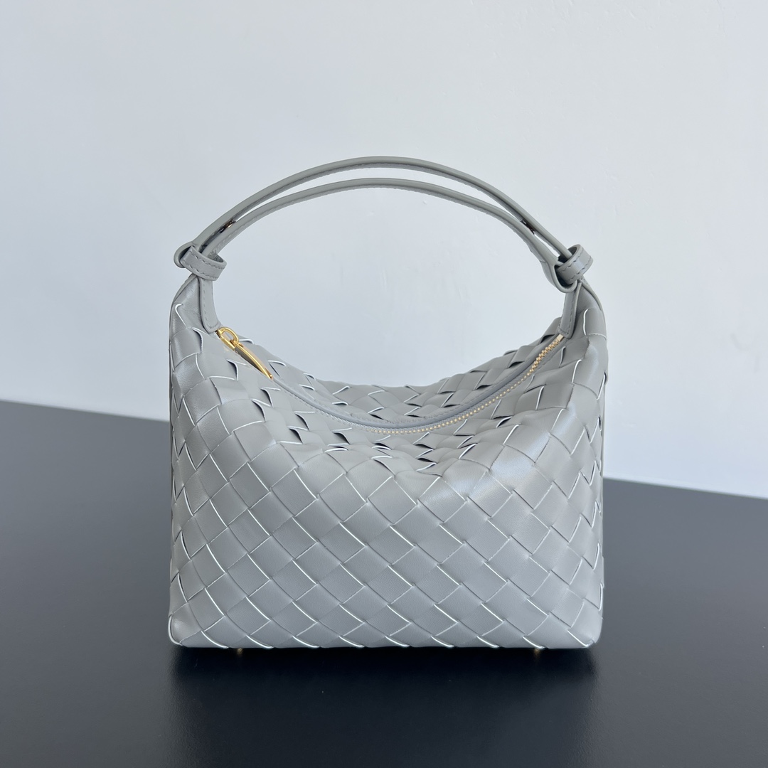 Bottega Veneta Candy Wallace Grey Bag –