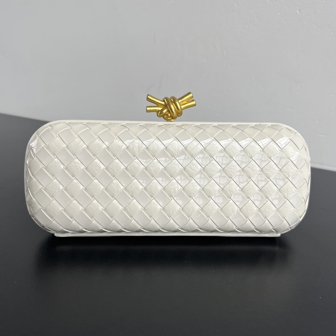 Bottega Veneta Knot clutch for Women – White