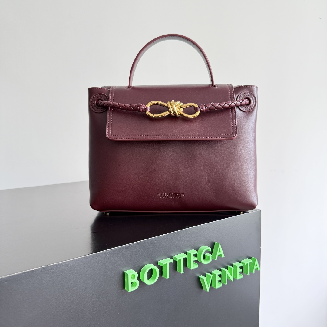 BOTTEGA VENETA Ciao Ciao medium intrecciato leather tote