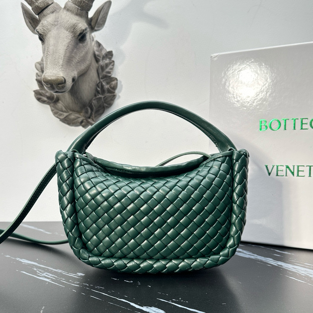 Bottega Veneta Medium Gemelli ‘Emerald Green’