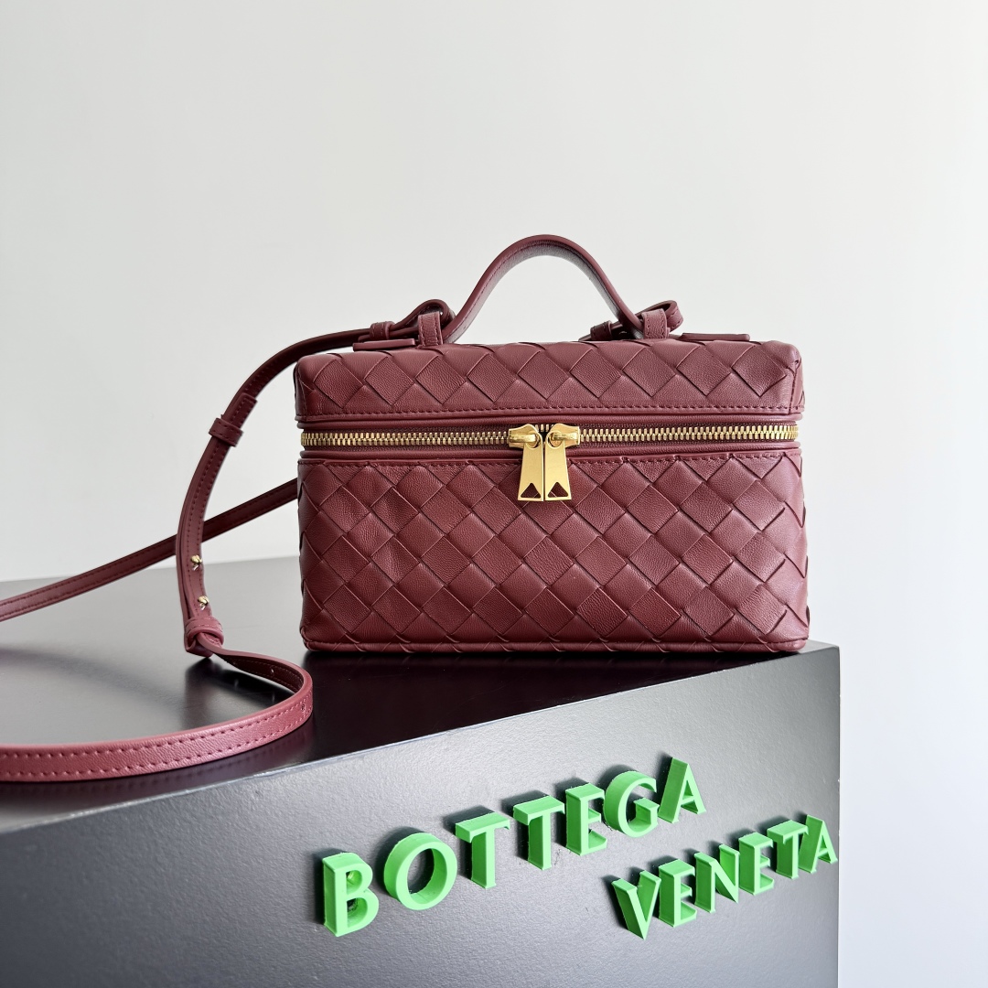 Bottega Veneta Bang Bang Intrecciato Leather Crossbody