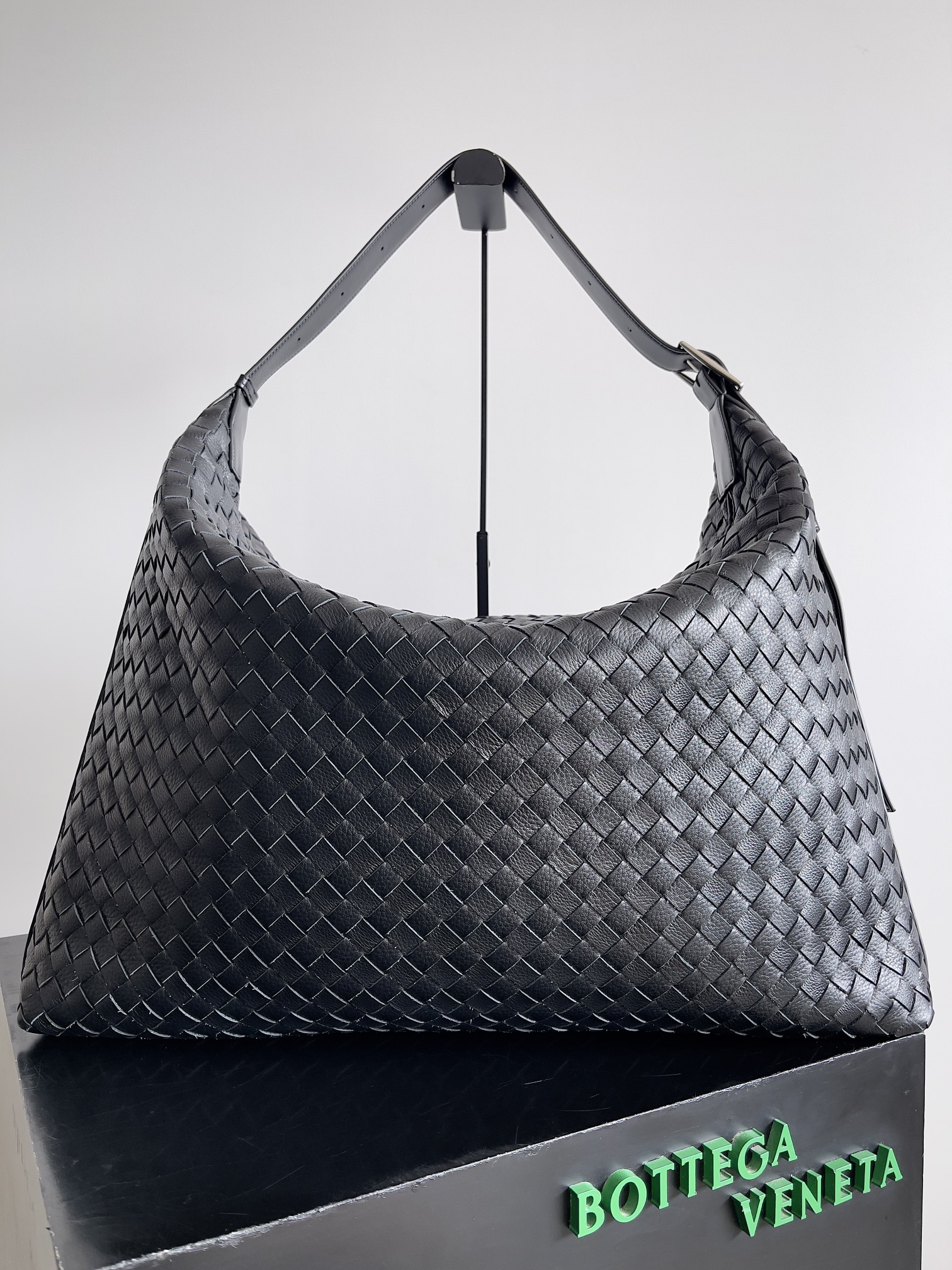 BOTTEGA VENETA Intrecciato Textured-Leather Tote Bag for