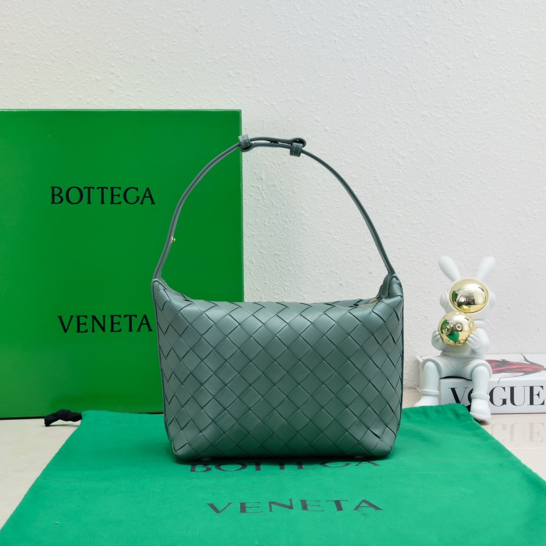 BOTTEGA VENETA Calfskin Nappa Intrecciato Mini Wallace Aloe 1475235