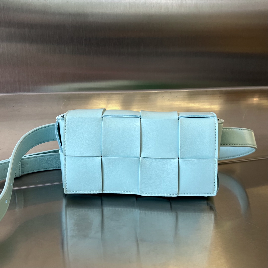 Bags Women Bag Weave Waist Belt Bag 2023 Trend Chest Pouch Female Bag blue