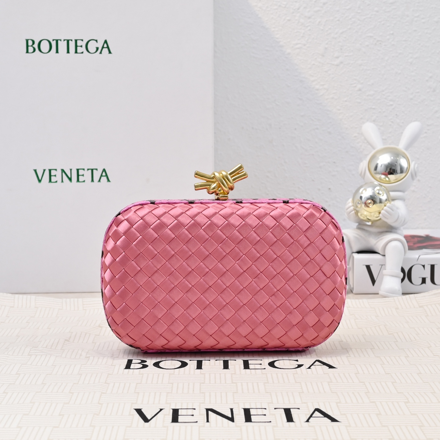 Bottega Veneta Pink Chain Knot Minaudière in Intrecciato Silk for Women