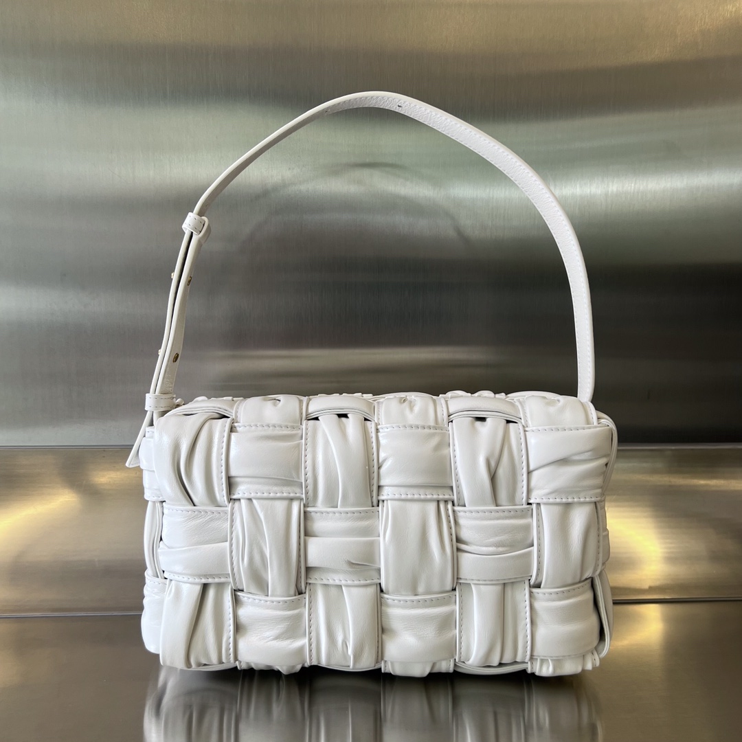 Bottega Veneta Leather Cassette – White Shoulder Bags,
