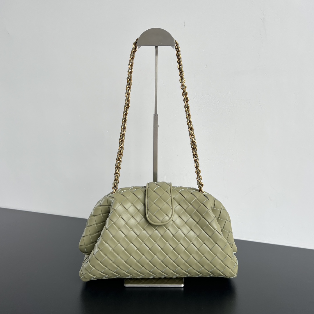 Bottega Light Green Chain Shoulder Bag –