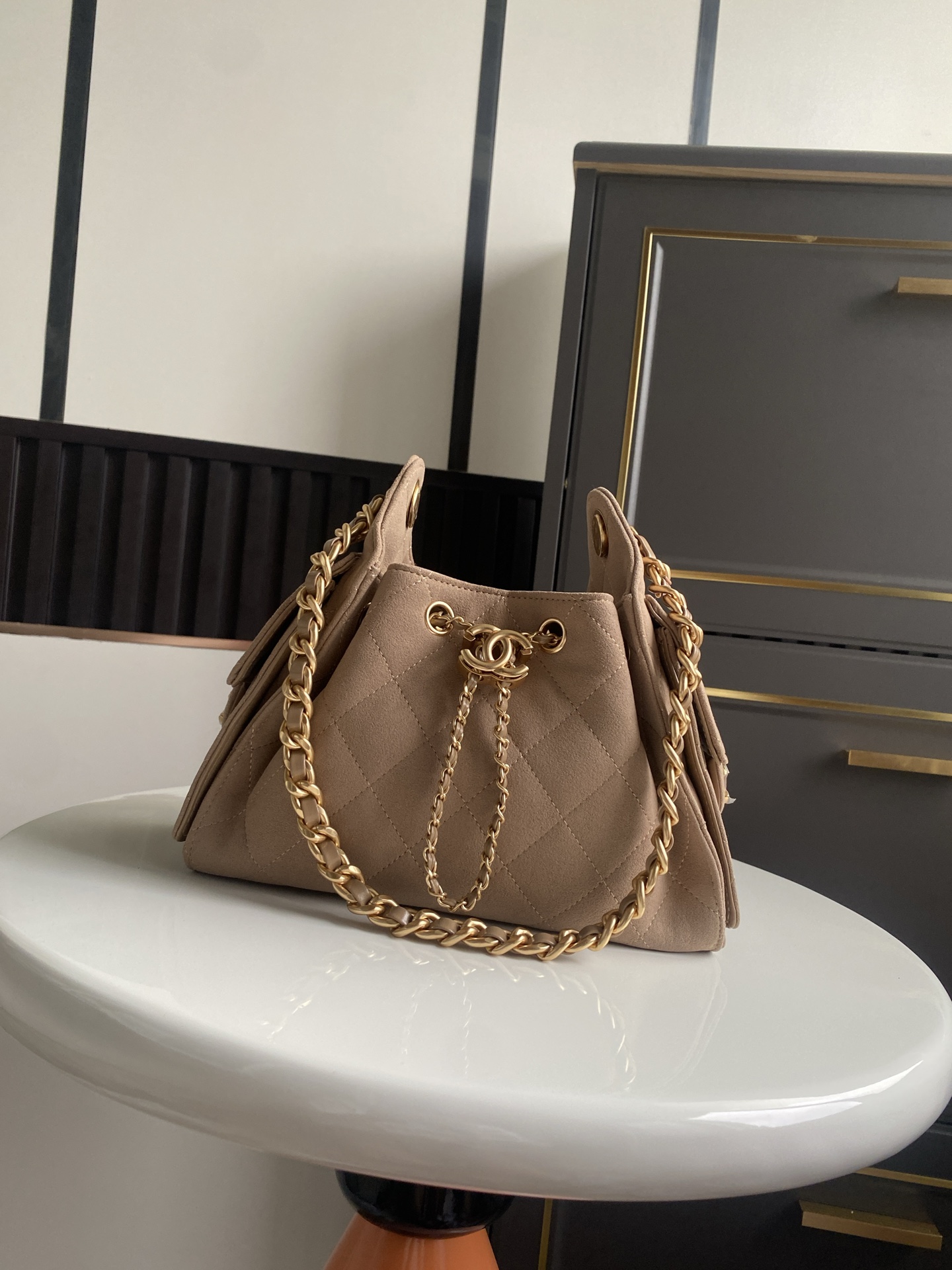 Chanel 25 medium handbag, Grained calfskin & gold-tone