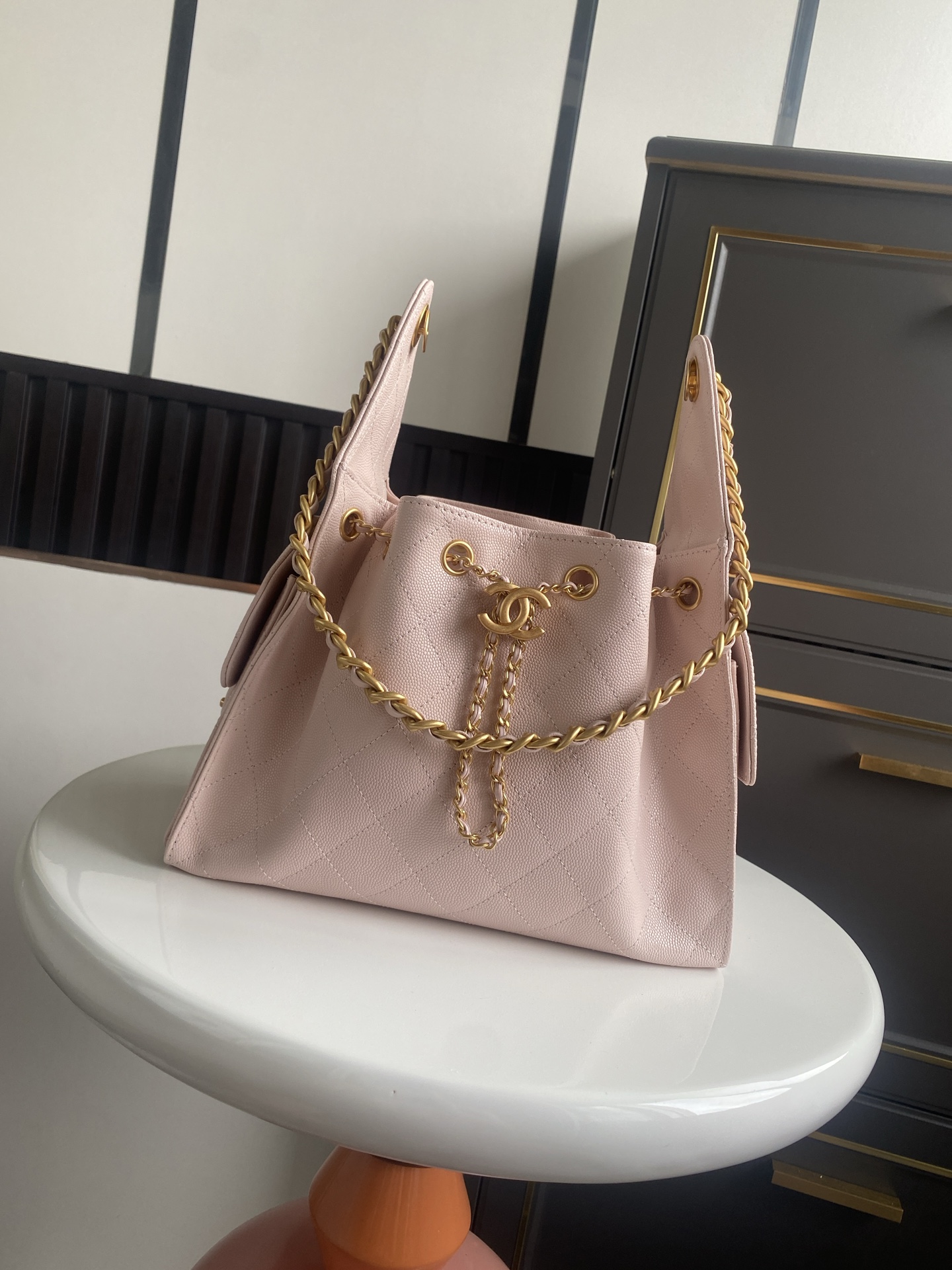Chanel Chanel Chanel Classic Flap Lambskin Handbag Leather pink
