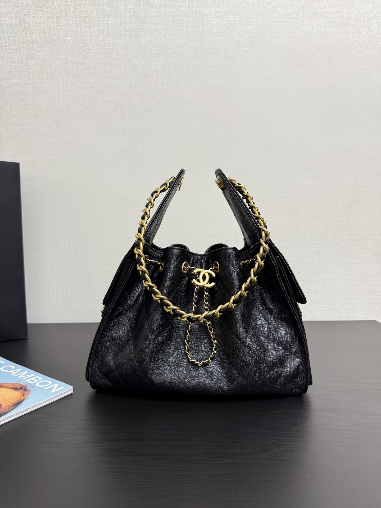 CHANEL 25 Small Handbag   Grained Calfskin & Gold-Tone Metal black
