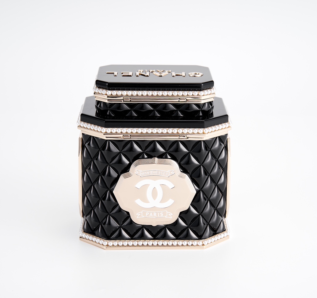 Chanel 24A Tea Box Minaudiere