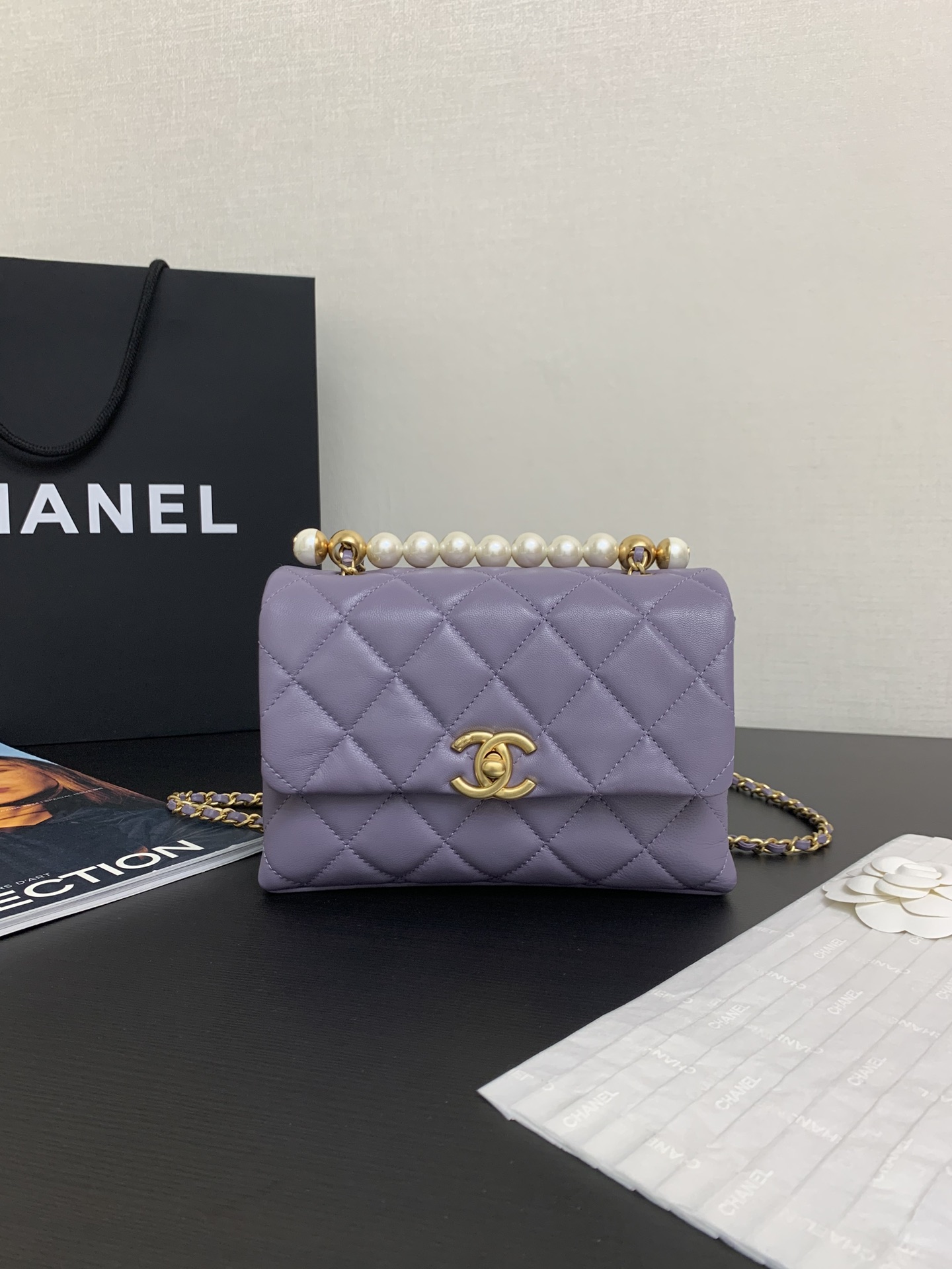 CHANEL CHANEL Shiny Lambskin Quilted Mini Pearl
