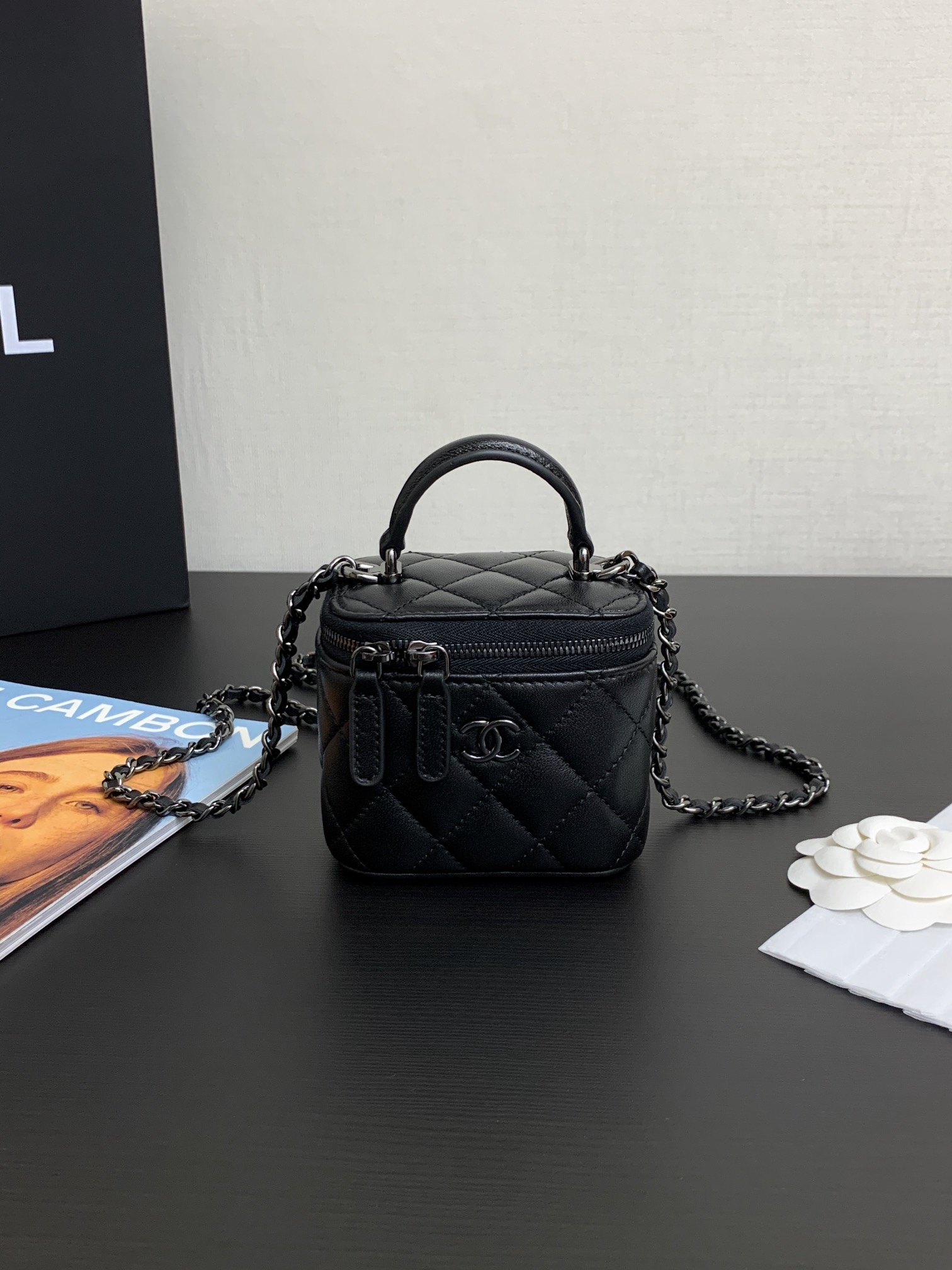 CHANEL Matelasse Black Lambskin Womens Vanity Bag Crossbody chain shoulder