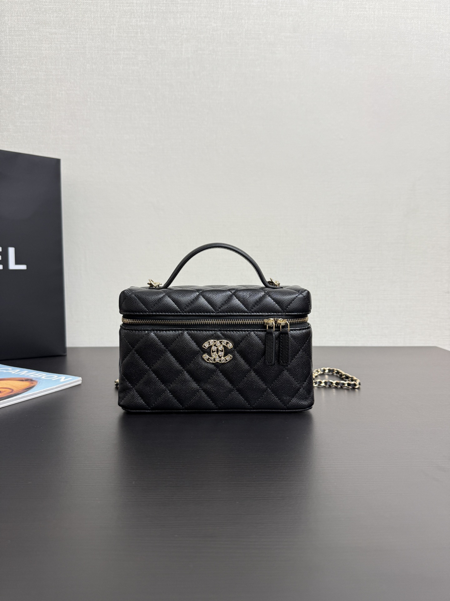 CHANEL Caviar Quilted Top Handle Clutch With Chain Black