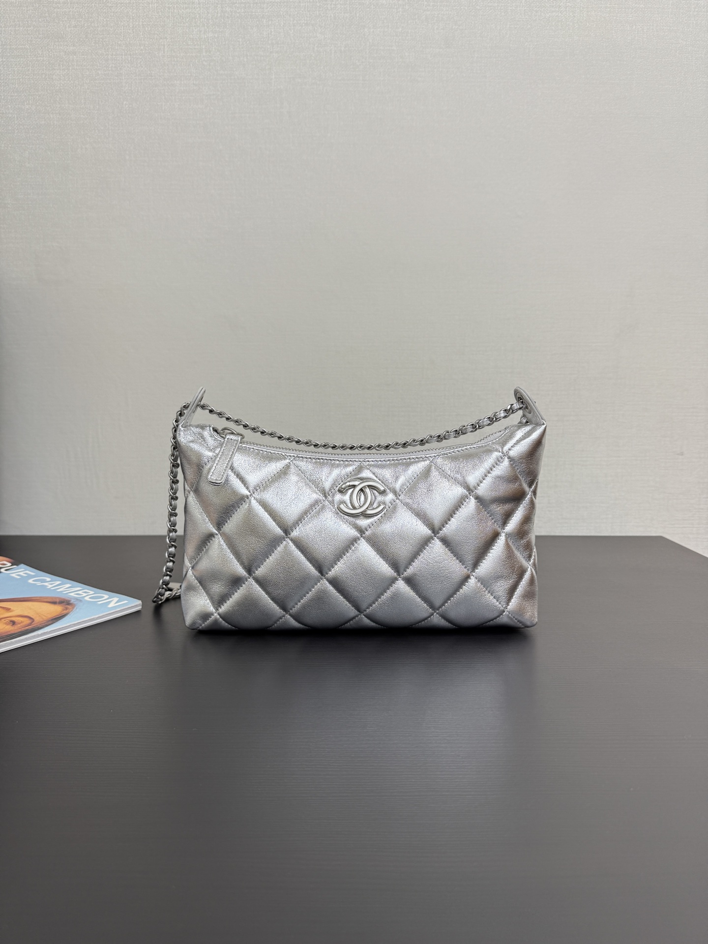 Chanel Hobo handbag, Metallic calfskin & silver-tone metal, silvery