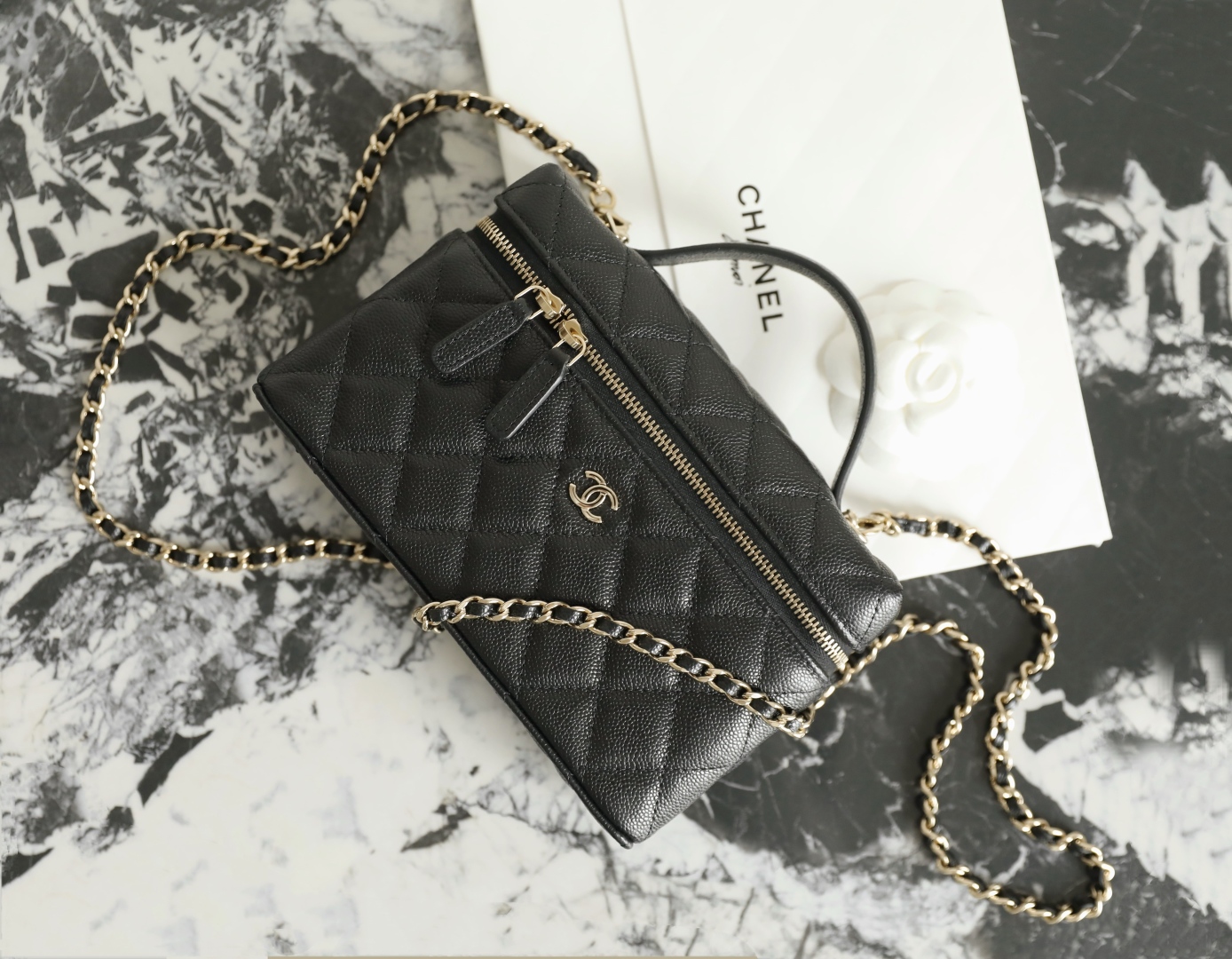 CHANEL Caviar Quilted Small Vanity Case With Chain Black