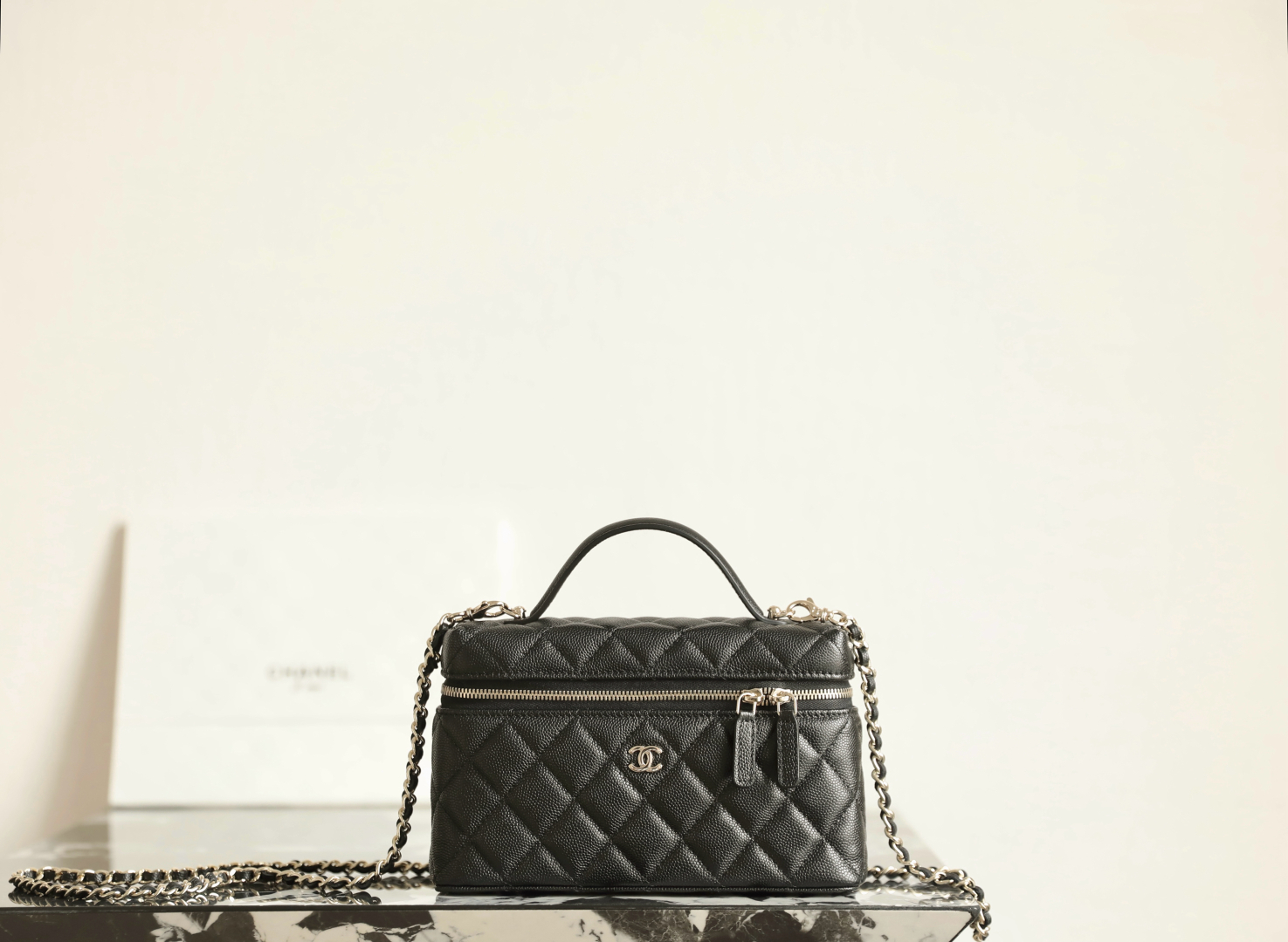 CHANEL Caviar Quilted Top Handle Slim Vanity With Chain black
