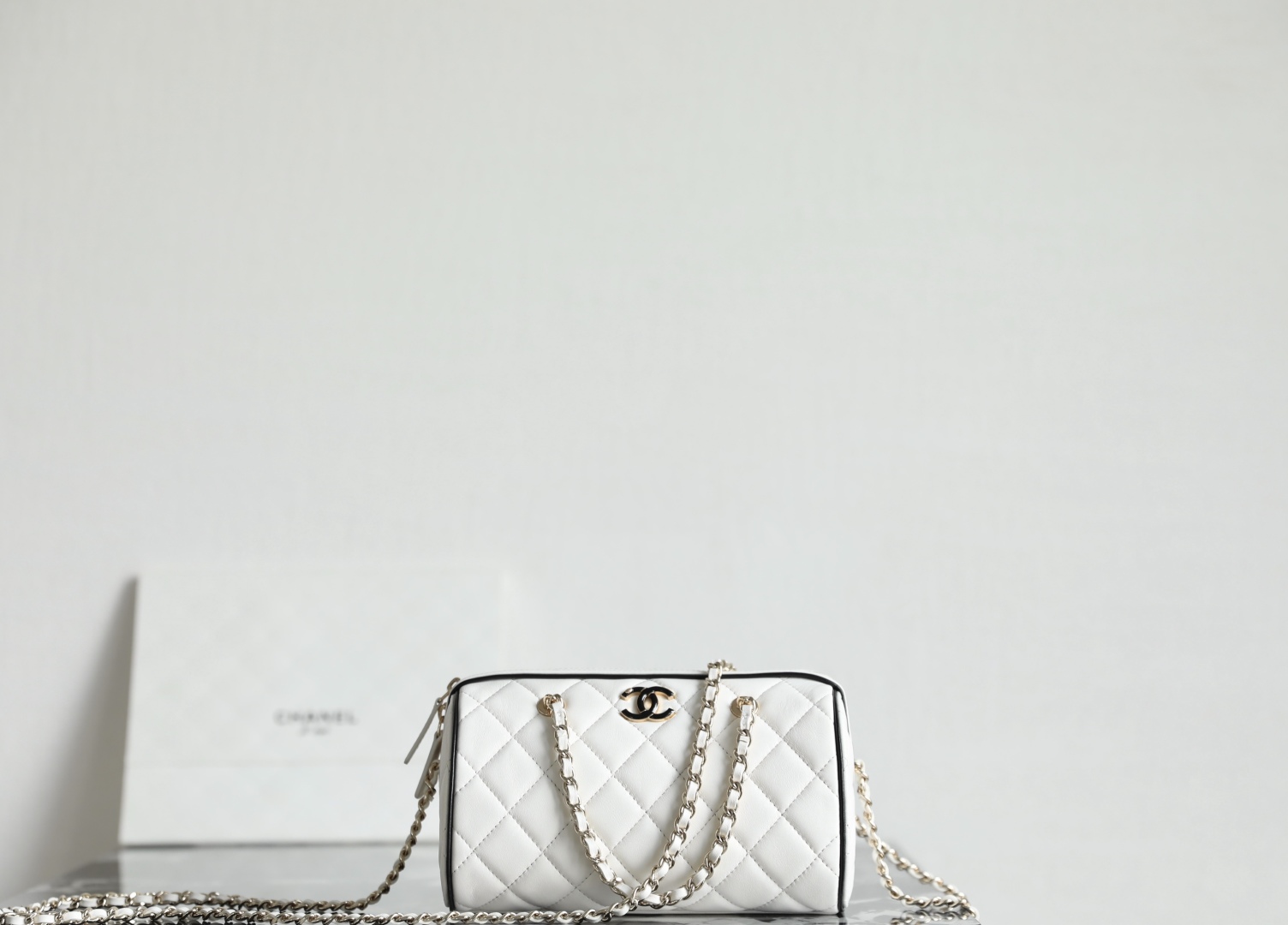 Chanel Plaid & pouch – Wool & cashmere, ecru & black