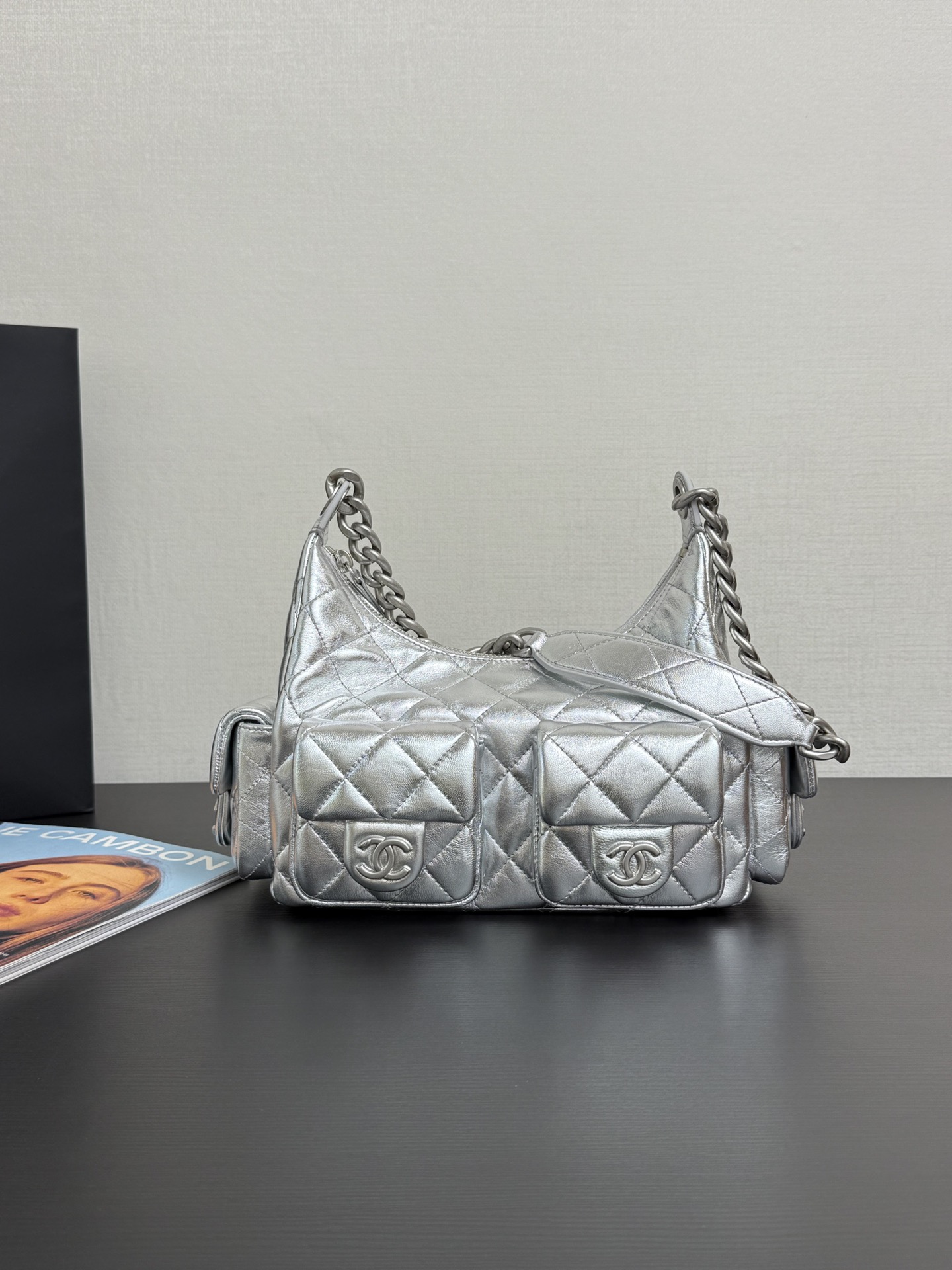 Chanel 25C Metallic Hobo Shoulder bag silver