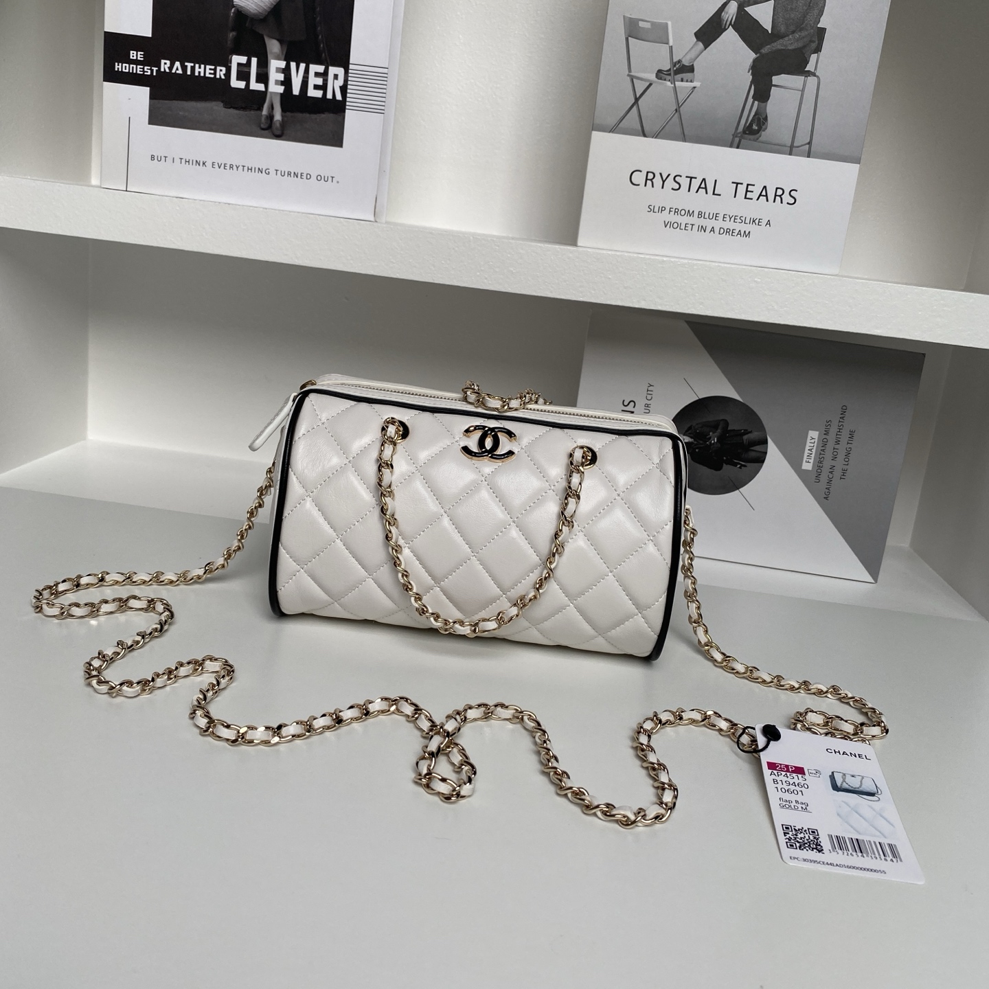 Chanel Plaid & pouch – Wool & cashmere, ecru & black