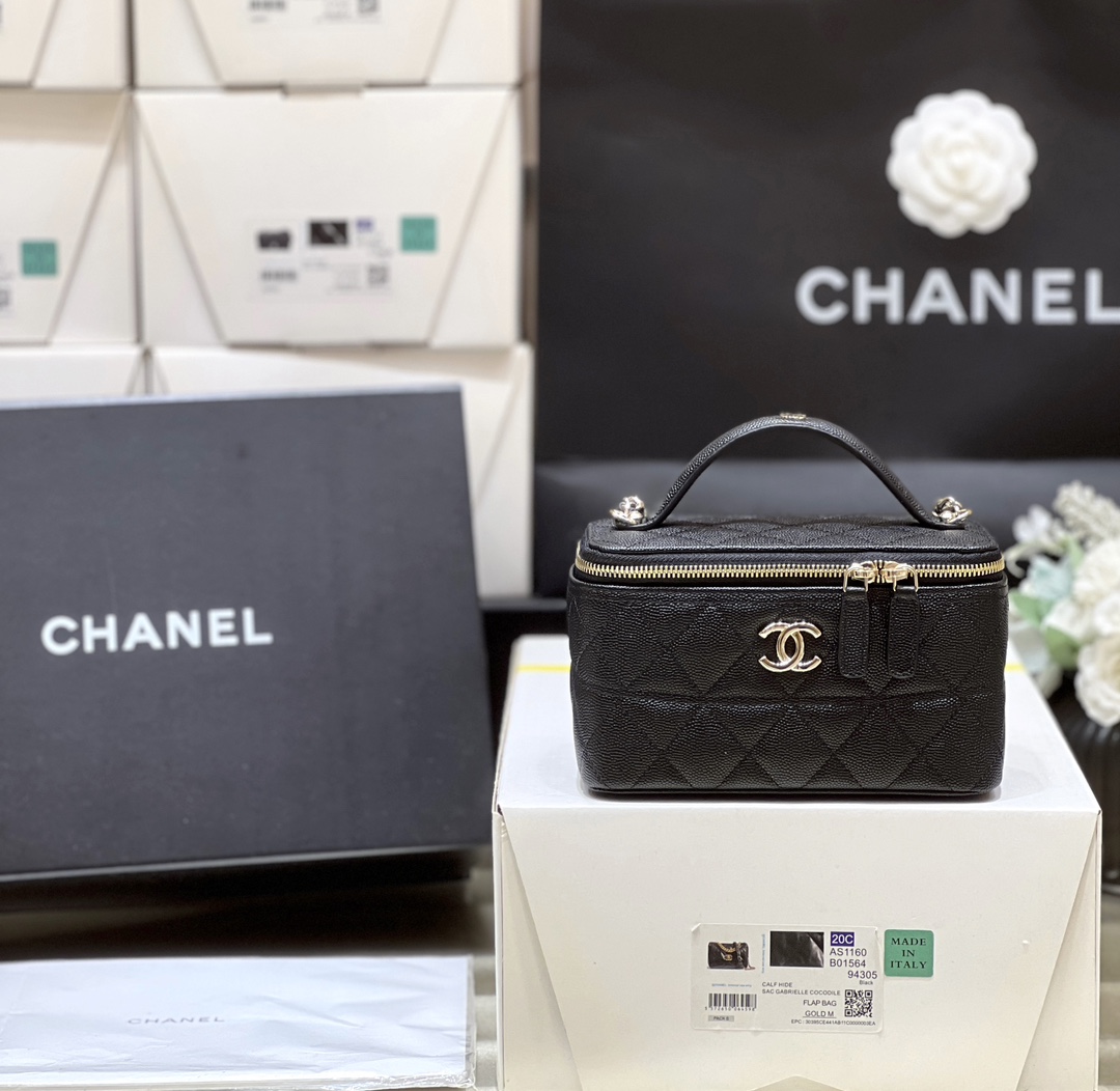 CHANEL Caviar Quilted Trendy Handle Mini Vanity Black