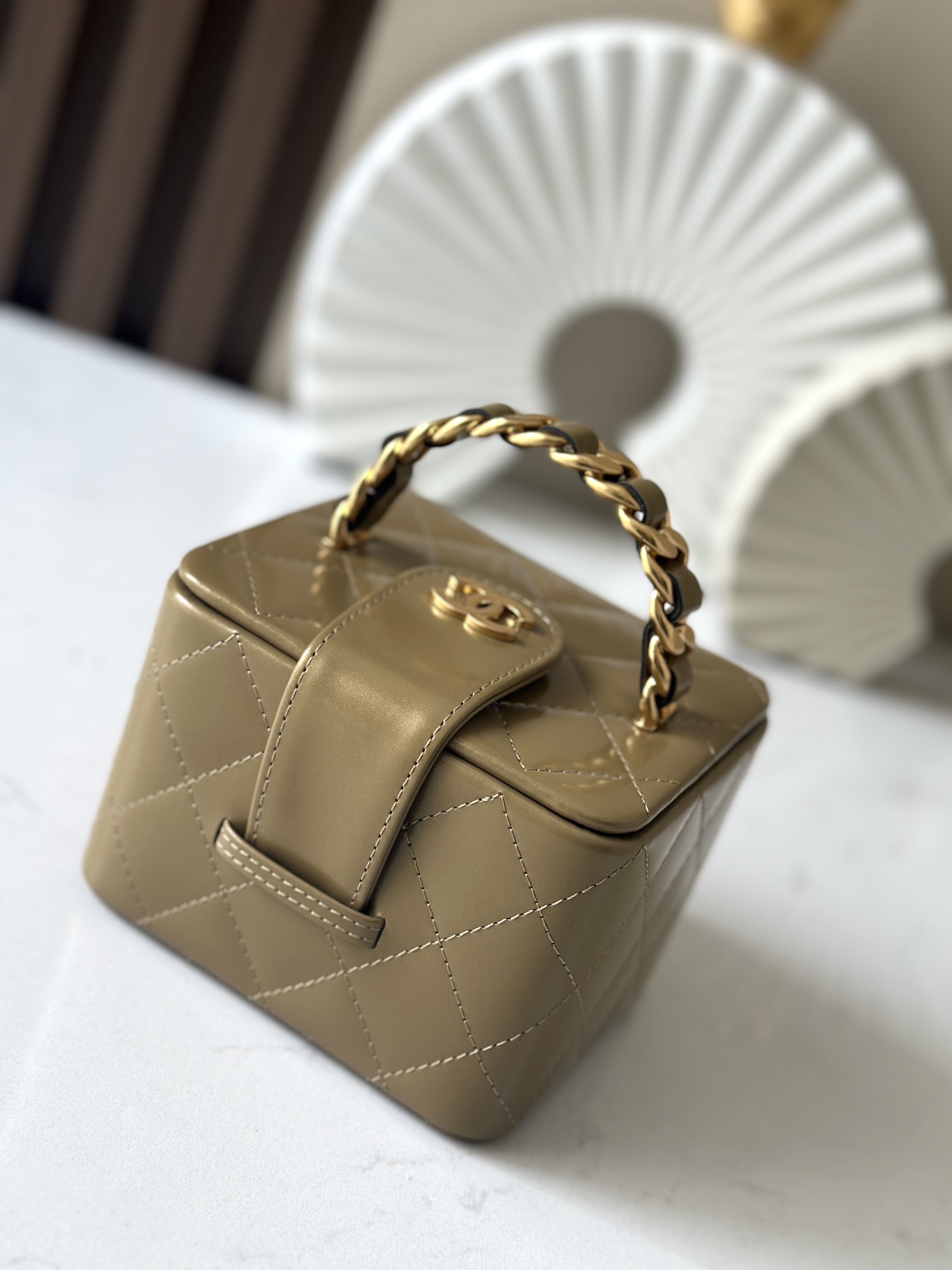 Chanel Vanity Brown Patent leather