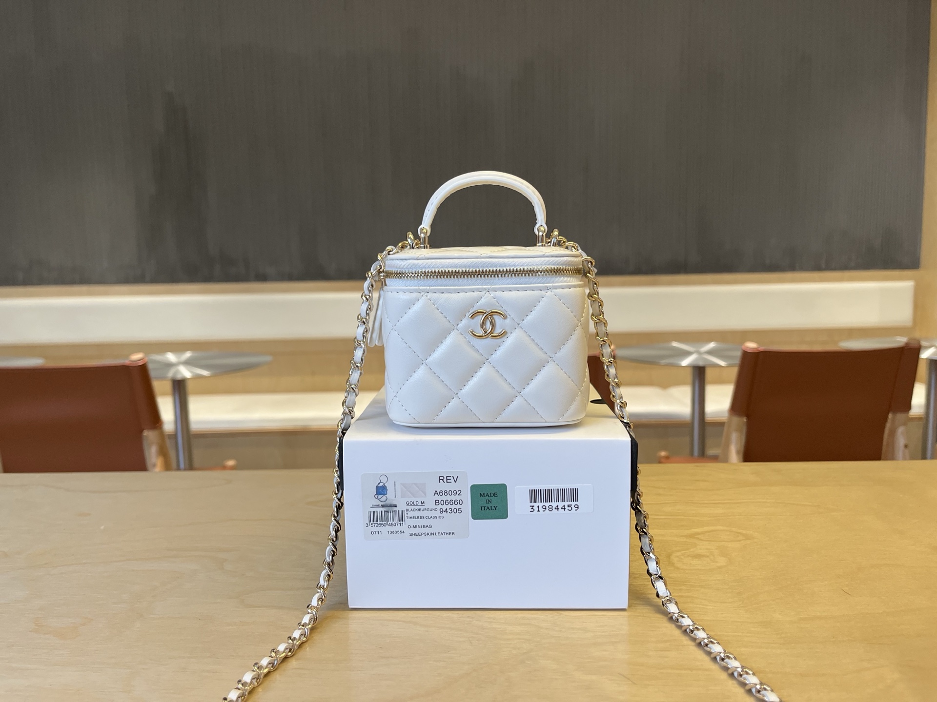 CHANEL Quilted CC GHW Chain Shoulder Bag 2 Way Bag