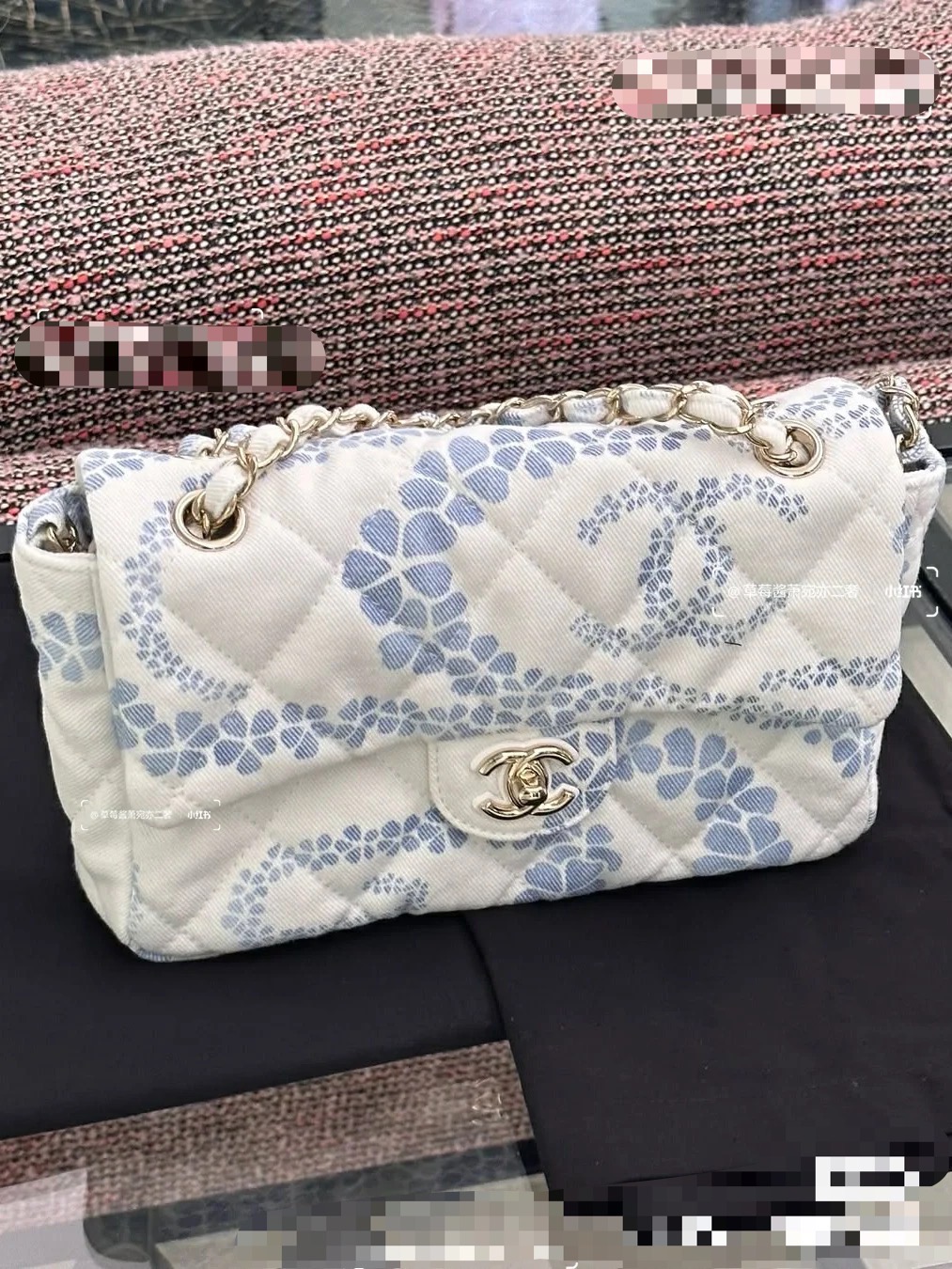Chanel Headband – Printed denim, white & blue
