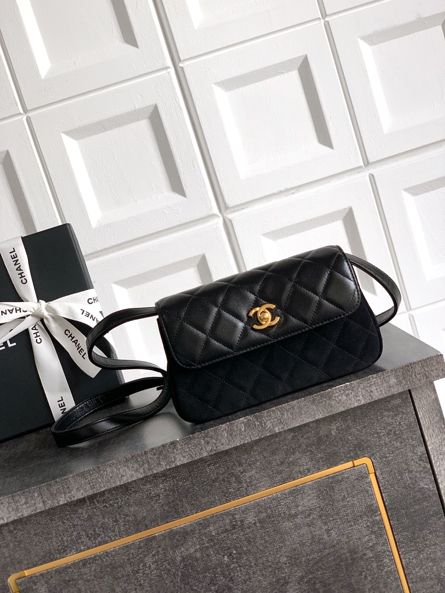 CHANEL Pre-Owned 1994 CC diamond-quilted Belt Bag  black