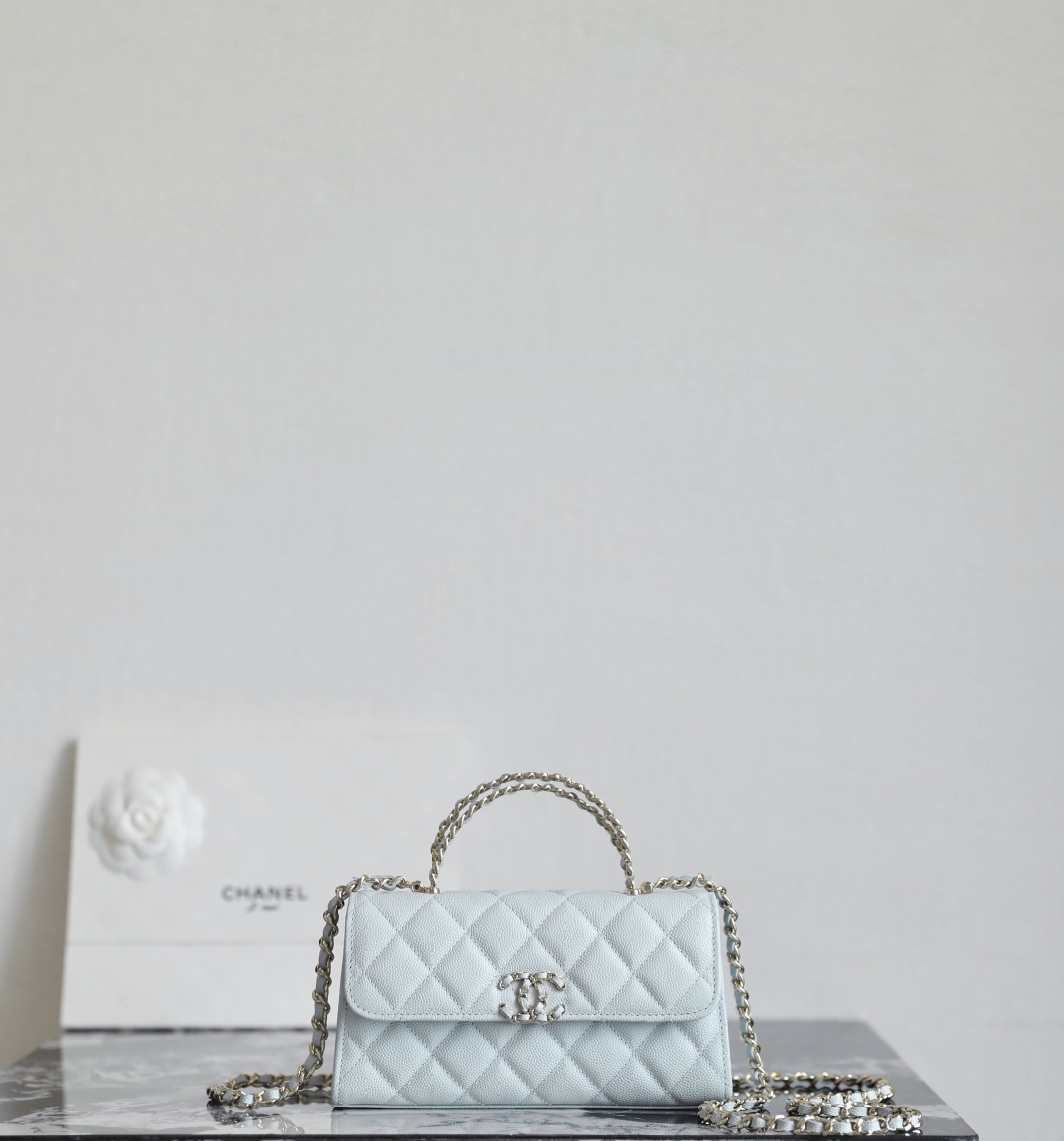 Chanel Flap phone holder with chain – Grained shiny calfskin & gold
