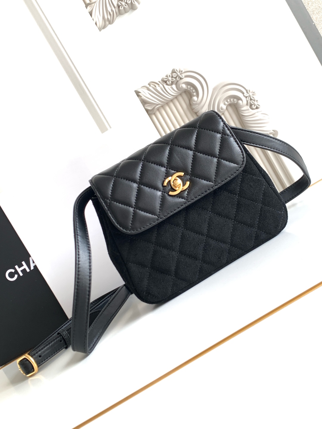 CHANEL Matelasse Shoulder Bag Lamb Skin Black Gold CC