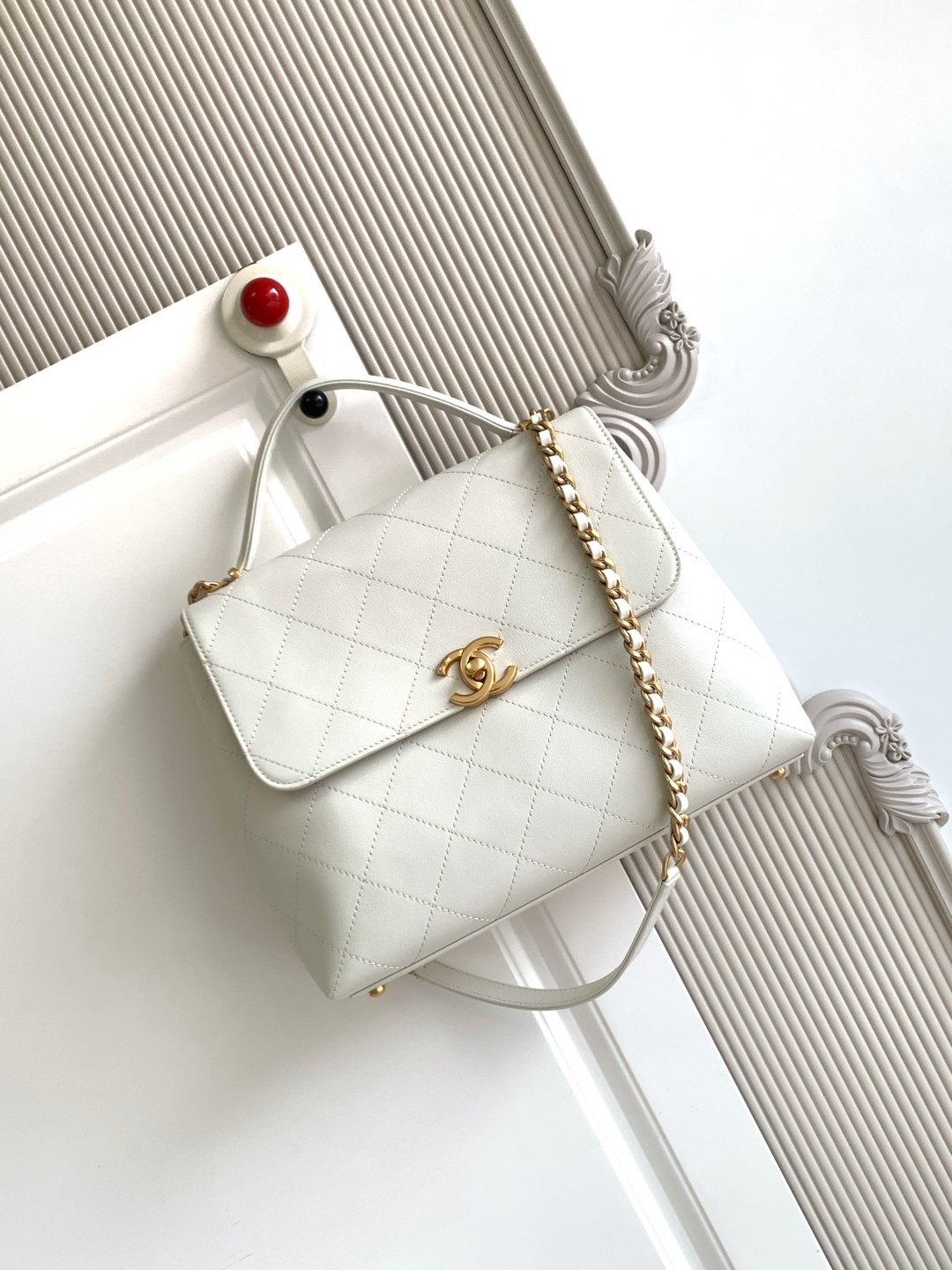 CHANEL Top handle Chain Shoulder bag AS2826 Leather White/252755