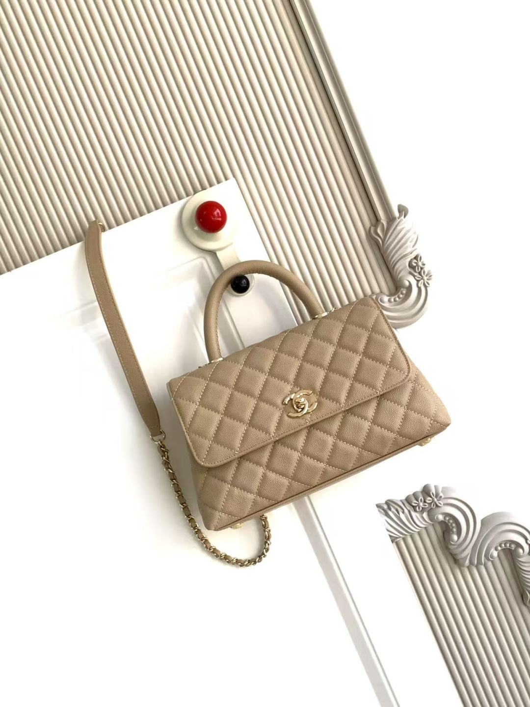 CHANEL Caviar Quilted Small Coco Handle Flap Beige 682891