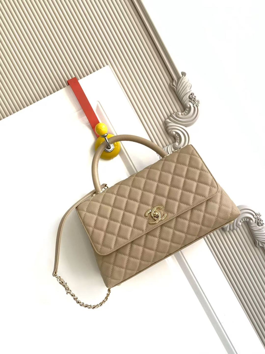 CHANEL Caviar Quilted Small Coco Handle Flap Beige 682891
